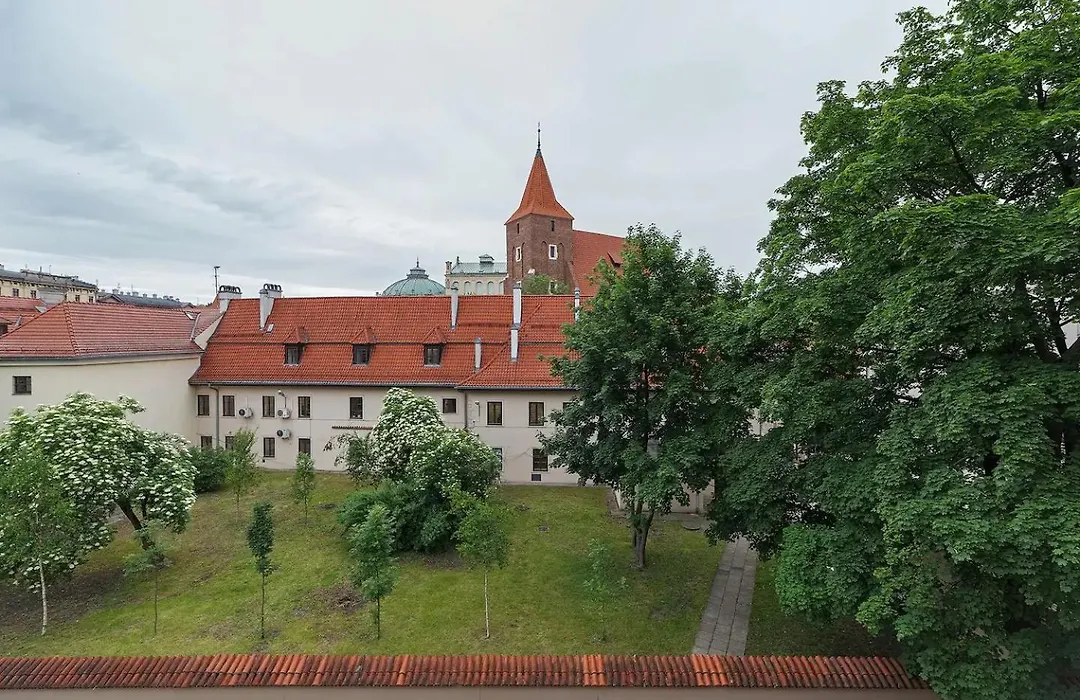 Main Square Apartment - Old Town-1